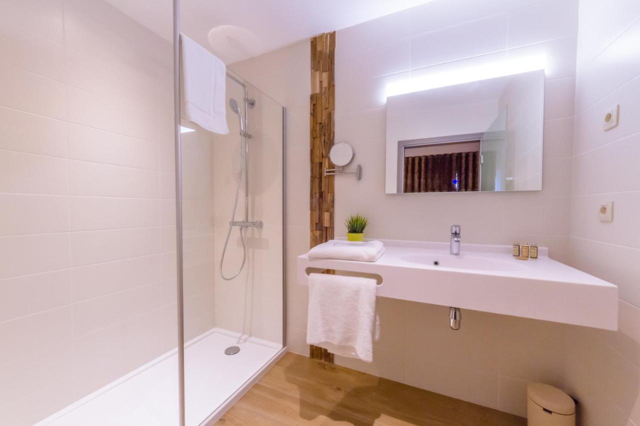 Manavahotel Ерстал Екстериор снимка