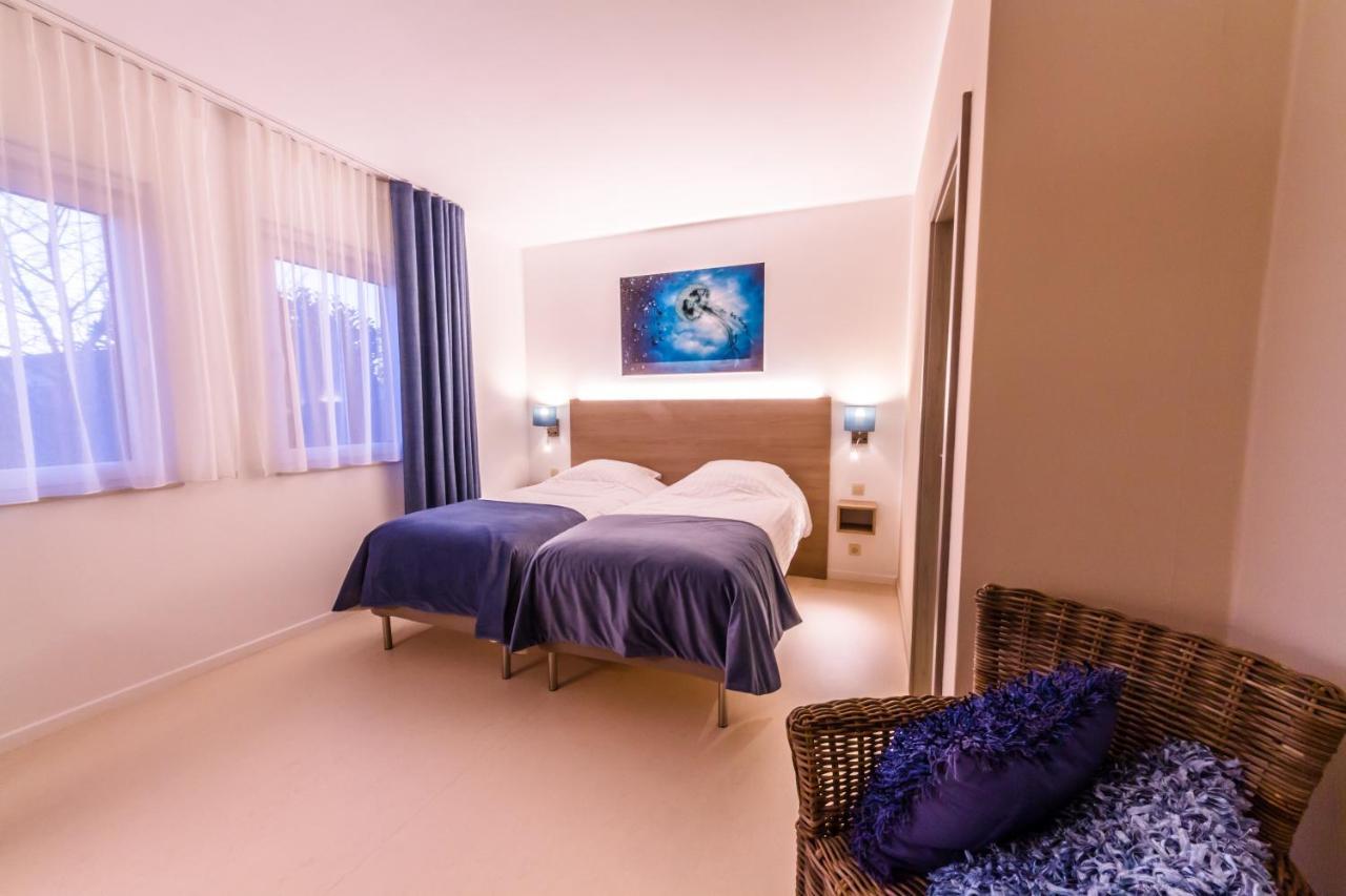 Manavahotel Ерстал Екстериор снимка